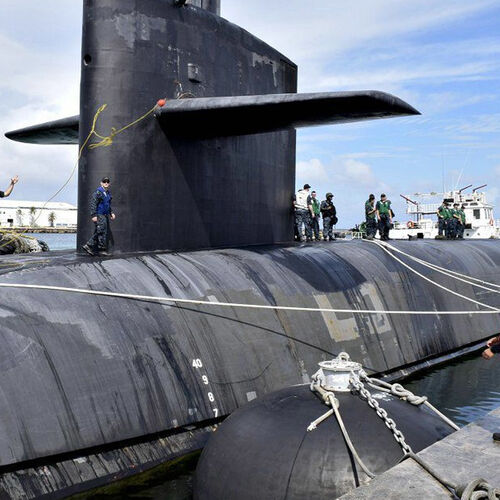 সম্পর্কে সর্বশেষ কোম্পানী কেস Advanced Submarine Fenders Ensure Gentle and Reliable Underwater Berthing Protection