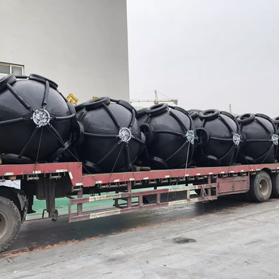 26 স্তর 2.5M ইয়োকোহামা রাবার ফেন্ডার 50kPa ফ্লোটিং ডক ফেন্ডার