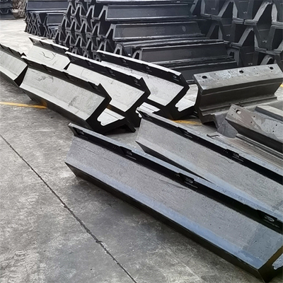 OEM সুপার আর্চ মেরিন রাবার ফেন্ডার 1015kN রিঅ্যাকশন ফোর্স