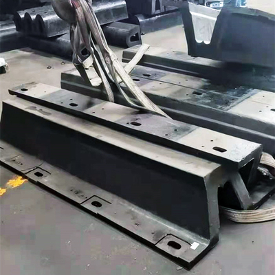 প্রাকৃতিক রাবার V টাইপ ফেন্ডার 200mm-1000mm উচ্চতা পরিধান প্রতিরোধী