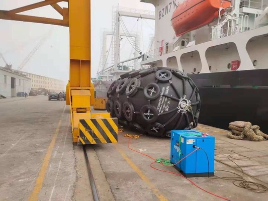 0.15 MPa কম্প্রেসড এয়ার নিউমেটিক রাবার ফেন্ডার কম ঘর্ষণ স্থিতিশীল কর্মক্ষমতা