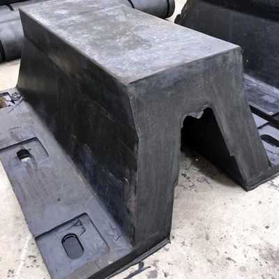 75 শোর একটি OEM রাবার ডক ফেন্ডার টাইপ V নৌকা জন্য