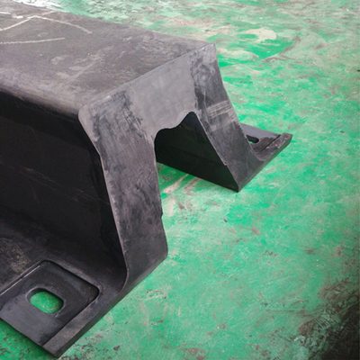 আর্ক রাবার 1000mm উচ্চতা নৌ fenders V আকৃতির প্রোফাইল নৌকা সুরক্ষার জন্য