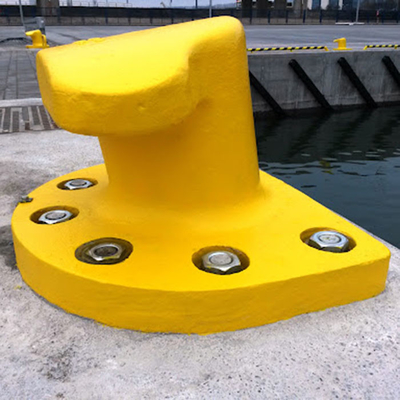 নিরাপদ নির্ভরযোগ্য মোরিং bollards জাহাজ ডকিং উচ্চতর শক্তি স্থায়িত্ব নিশ্চিত