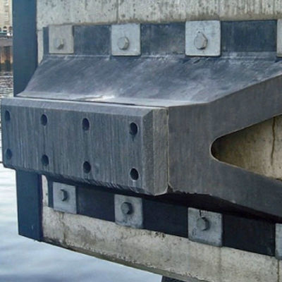 V আকৃতির সামুদ্রিক ফেন্ডার দক্ষ শক শোষণ হালকা ডিজাইন রক্ষণাবেক্ষণ মুক্ত