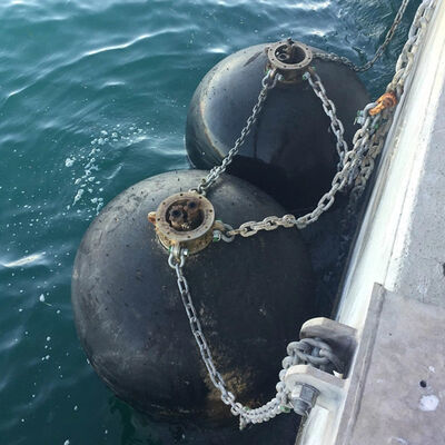 টেকসই রাবার নির্মাণ পানির নিচে ফেন্ডার চমৎকার শক্তি ছড়িয়ে আবহাওয়া প্রতিরোধী