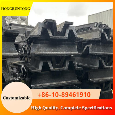 ডক ফেনডার উচ্চ পরিধান প্রতিরোধের উচ্চতর প্রভাব শোষণ টেকসই সামুদ্রিক গ্রেড রাবার