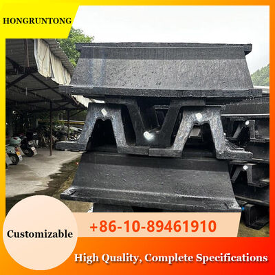 ভি টাইপ ফেন্ডার কমপ্যাক্ট ডিজাইন শক্তিশালী শক প্রতিরোধের আবহাওয়া প্রতিরোধী কর্মক্ষমতা